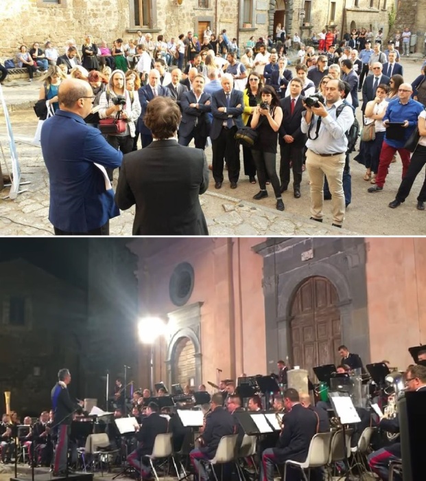 Ежегодно с июля по август на старинной площади в рамках проведения фестиваля Civit'Arte, проходят концерты, представления и встречи (Чивита-ди-Баньореджо, Италия). 