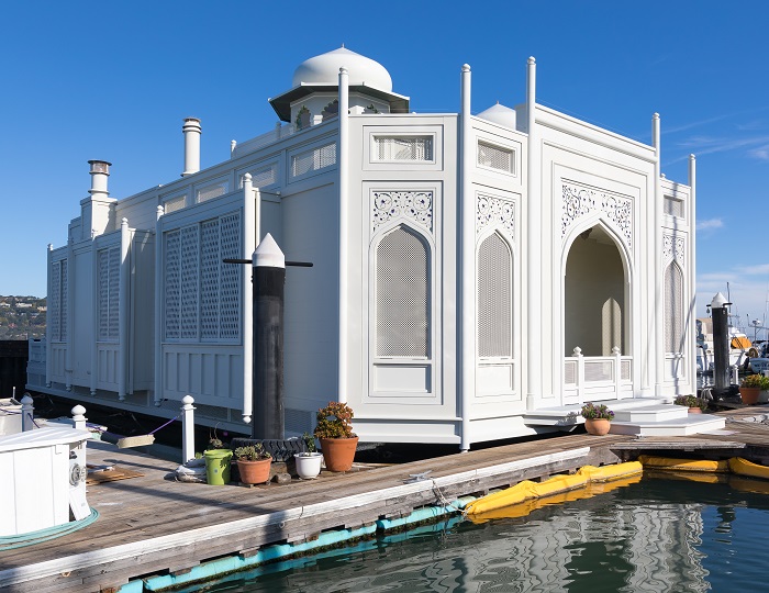Плавучий дом в стиле Тадж-Махала в Саусалито (Калифорния, США). | Фото: commons.wikimedia.org. 