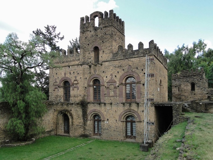 Замок императора Маневба (Fasil Ghebbi, Эфиопия). | Фото: ©  Bernard Gagnon.