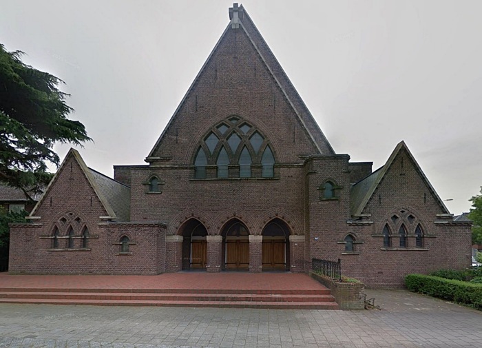 Заброшенную церковь Святого Франциска Ассизского превратят в бассейн (Херлен, Нидерланды).