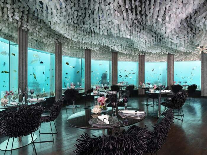 Subsix Underwater Restaurant – первый подводный развлекательный центр, где можно вкусно пообедать и погрузиться в удивительное морское царство. | Фото: dreamingofmaldives.com.