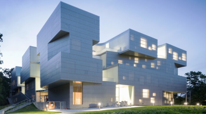 Новый Корпус изобразительных искусств Университета Айовы – один из лучших шедевров Стивена Холла. | Фото: architecturalrecord.com.