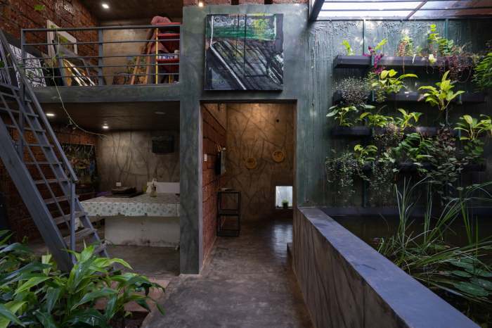 Часть резиденции отдана под организацию мастерской художника (The Artist’s residence, Индия). | Фото: decor.design.