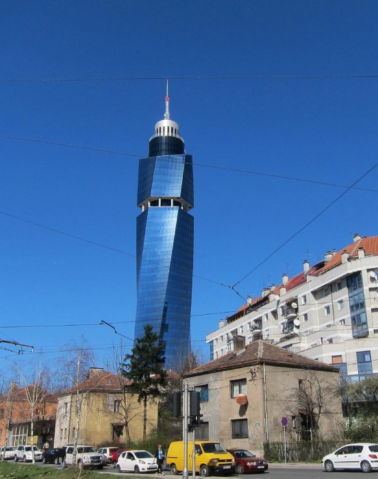 Avaz Twist Tower — этот 40-этажный небоскреб высотой 172 метра является внушающей штаб-квартирой газеты Avaz Twist (Сараево, Босния и Герцеговина). | Фото: architectural-review.com. 