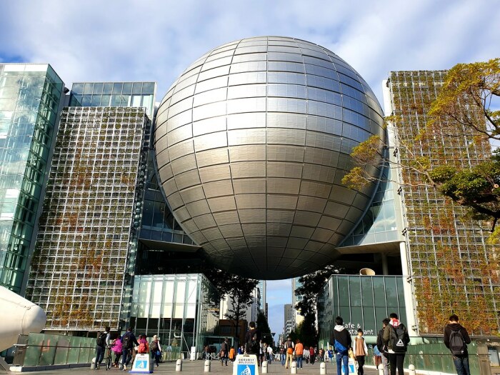 Brother Earth Planetarium – ультрасовременный планетарий, где максимально точно воспроизводится реальное звездное небо (Нагоя, Япония). | Фото: museknoxville.wordpress.com.