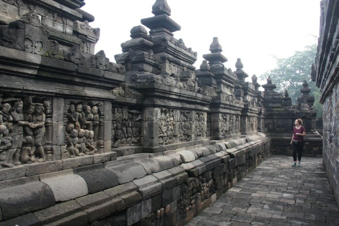 Каждый идущий может изучить идеи индонезийского поклонения предкам и концепцию буддийской философии (Borobudur Temple Complex, о. Ява). | Фото: indonesia-tourism.com.