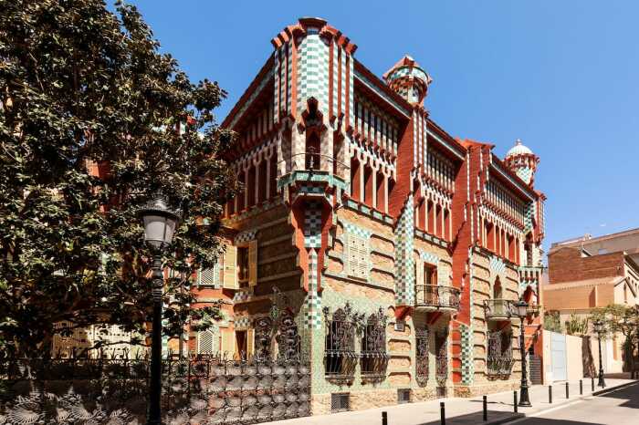 Casa Vicens – дебютный проект Антонио Гауди, принесший ему славу не только среди богатых клиентов (Барселона, Испания). | Фото: barcelona-tourist-guide.com. 