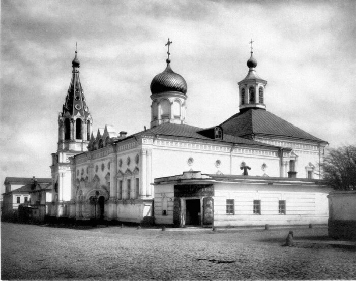 Церковь Святых Петра и Павла на Якиманке в 1882 году (Москва). | Фото: moscow.media. 