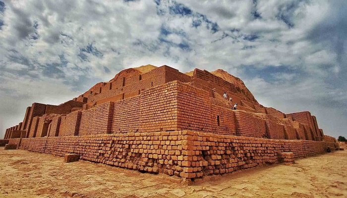 Хаккурат Чога-Занбиль – один из сохранившихся археологических памятников Ирана, часть которого являлась территорией Месопотамии. | Фото: gotogethertravel.com.