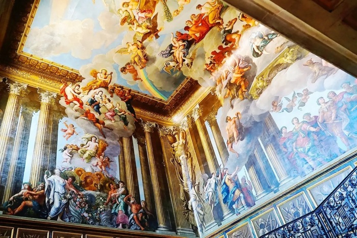 Впечатляющие фрески, украшающие Королевскую лестницу (Hampton Court Palace, Великобритания). | Фото: essentialldn.com.