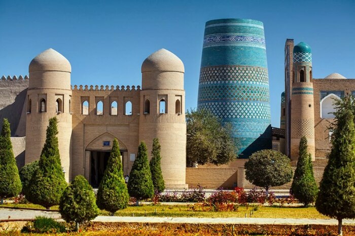 Город-крепость Ичан Кала стал первым памятником архитектуры Центральной Азии, который внесли в Список Всемирного наследия ЮНЕСКО (Узбекистан). | Фото: canaan.travel.