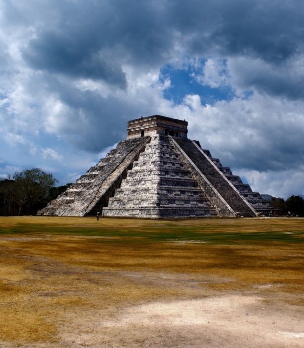 Пирамида Кукулькана – выдающая достопримечательность Мексики (Чичен-Ица). | Фото: za.pinterest.com.