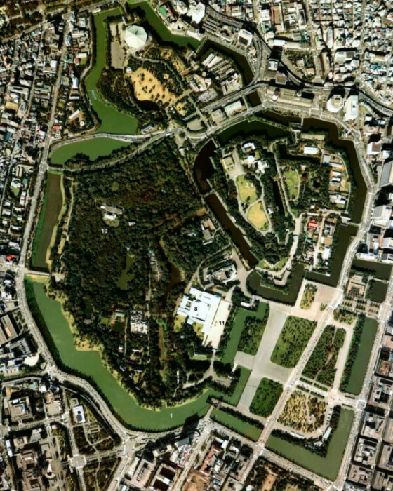 Территория Дворцового замка в XXI веке с высоты полета (Токио, Япония). | Фото: portalostranah.ru.