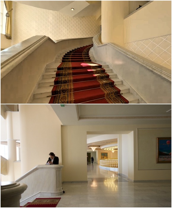 На втором этаже резиденции располагается Администрация Президента («Акорда», Нур-Султан).