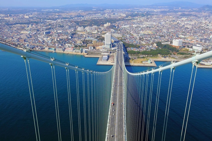 Мост Акаси Кайкё – один из самых длинных подвесных мостов мира (Япония). | Фото: zekkeijapan.com.