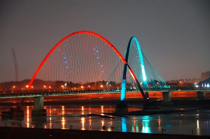 Мост, построенный к проведению международной выставки Taejŏn Expo'93, стал одной из впечатляющих достопримечательностей Тэджона (Expo Bridge, Южная Корея). | Фото: koreandramaland.com.