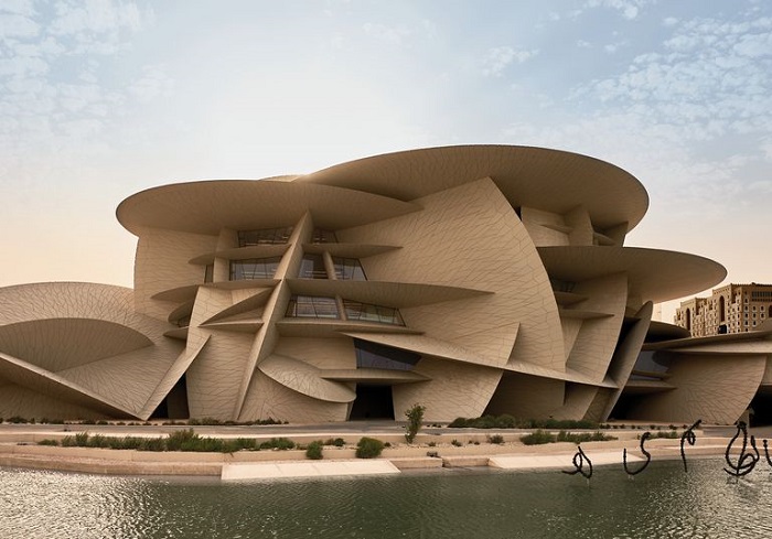 Национальный музей Катара признан «самым необычным зданием десятилетия» и прекраснейшей жемчужиной короны арабской страны (Доха, Катар). | Фото: theartnewspaper.ru.
