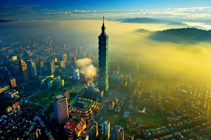 С 2004 по 2008 гг. небоскреб Тайбэй 101 побил рекорд высоты, превысив полукилометровую отметку (Тайбэй, Тайвань). | Фото: bigasia.ru. 