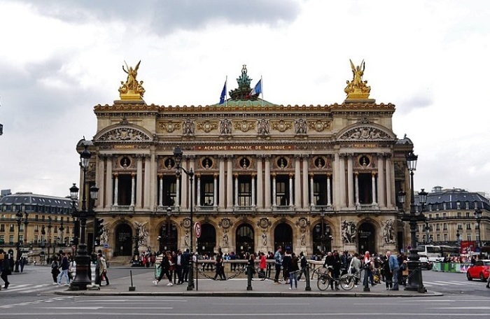 Опера Гарнье в Париже – архитектурный шедевр и один из самых известных и значимых театров оперы и балета в мире (Франция). | Фото: veryimportantlot.com.