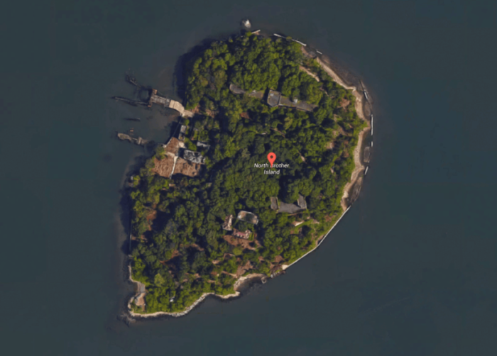Заброшенный остров рядом с крупнейшим мегаполисом мира (Норт-Бразер, Нью-Йорк). | Фото: travelask.ru.