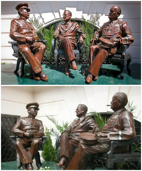 Памятник трем лидерам (включая Франклина Рузвельта) можно увидеть в сквере санатория «Красмашевский» (Сочи).