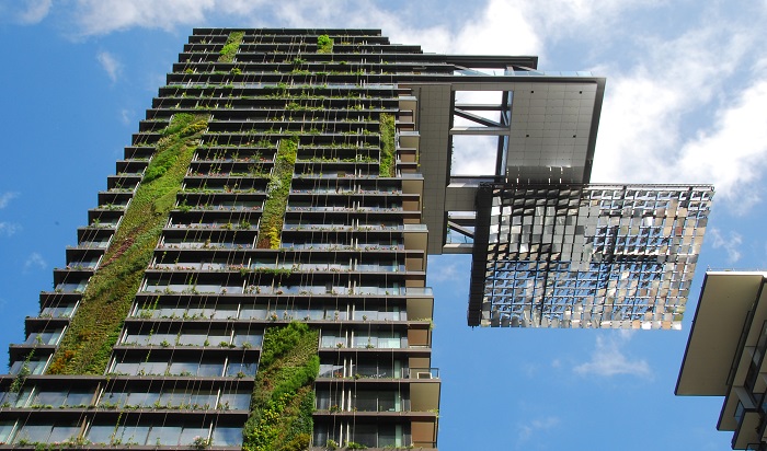 Устойчивость становится главным трендом архитектуры и строительства. | Фото: ru.wikipedia.org.