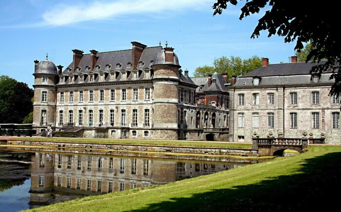 Замок Белей в Валлонии –  один из самых красивых дворцово-парковых комплексов в Бельгии. | Фото: pajawa.be.