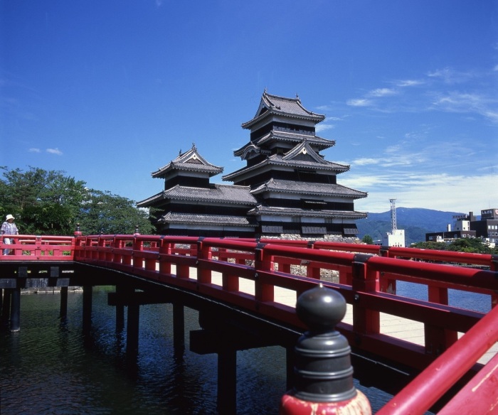 Замок Мацумото – красивейший замок Японии, в котором сохранились уникальные черты своей эпохи. | Фото: japan-guide.com.