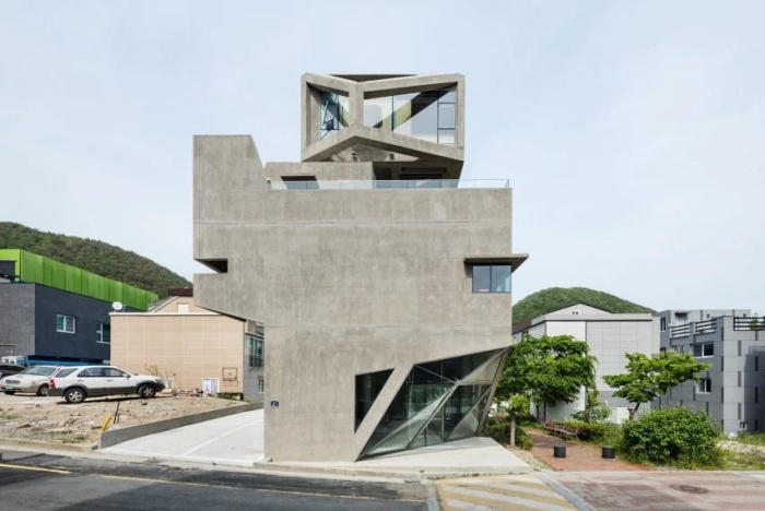 Четырехквартирный жилой дом Busan Times в Пусане спроектировал Мун Хун (Пусан, Южная Корея). | Фото: dezeen.com.