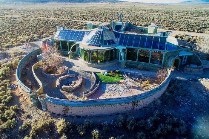 «Феникс» – самый большой эко-дом в Сообществе Нью-Мексико. <br> Фото: | Фото: loveproperty.com.