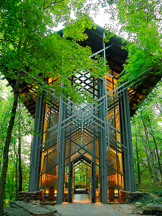 Crown of Thorns Chapel in Arkansas (USA).