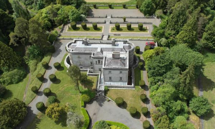 Небольшие размеры особняка Belvedere House компенсировались живописным окружением и максимальным уединением владельца, имеющего более чем сложный характер (Ирландия). | Фото: buildingsofireland.ie.