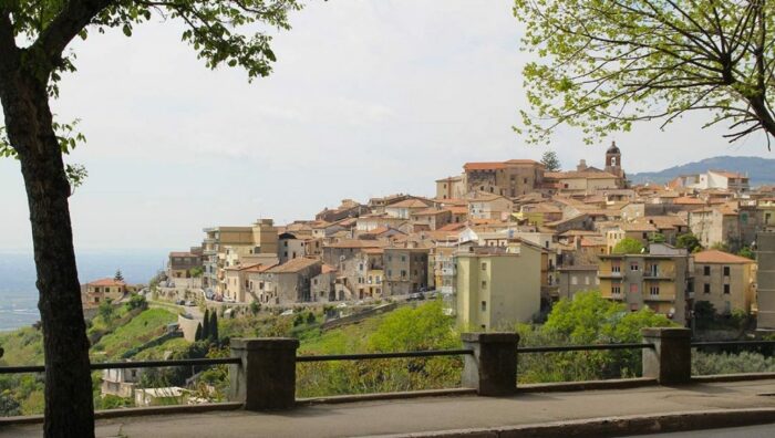 Город Maenza подключился к акции «Дом в Италии за 1 евро». | Фото: comunedimaenza.it.