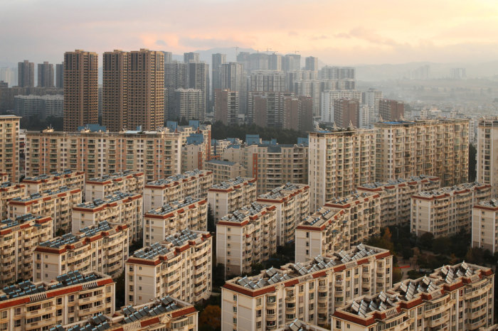 Рассчитанные на сотни тысяч человек, проекты новых городов с удручающим постоянством проваливаются снова и снова (незаселенные города, Китай). | Фото: vagabondjourney.com.