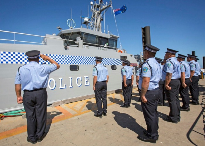 Полицейские отряды чаще всего охраняют водные границы страны (Тувалу). | Фото: shipshub.com.