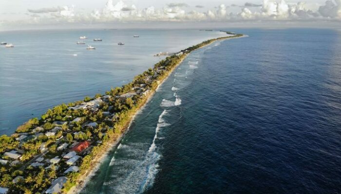 Площадь суши островного государства составляет всего лишь 26 кв. км (Тувалу). | Фото: tursputnik.com.