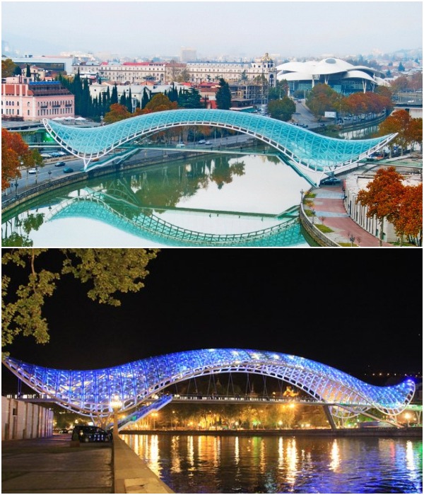 И днем, и ночью, эффектная переправа приковывает к себе внимание (Мост Мира, Тбилиси).