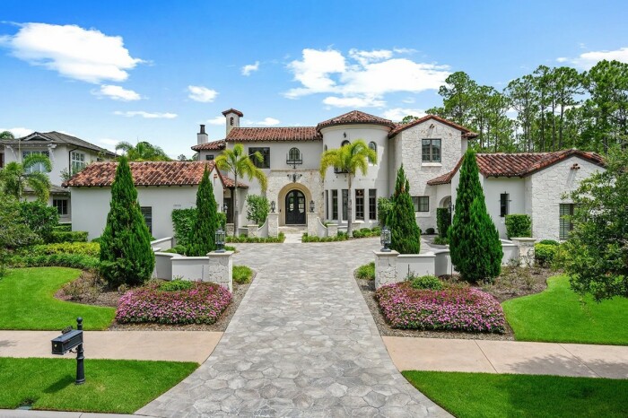 Жилой дом, площадью 1 тыс. кв. метров легко может превратиться в собственный волшебный мир, правда, придется раскошелиться на 15 млн долларов (Флорида, США). | Фото: mymodernmet.com.