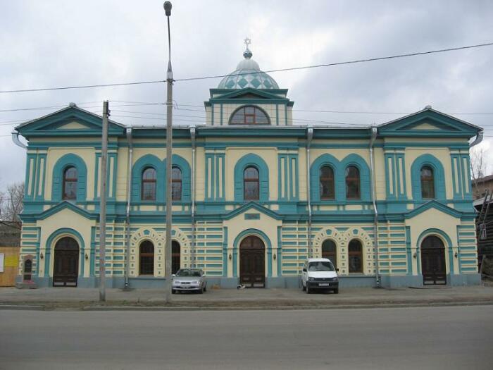 В 2004 году все внутреннее убранство синагоги было потеряно в очередном пожаре (Иркутск). | Фото: ru-travel.livejournal.com.