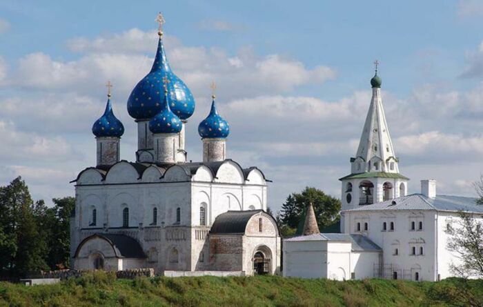 На территории Суздальского кремля находится христианская святыня –Богородице-Рождественский собор. | Фото: liveinternet.ru.