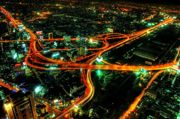 Скоростная автомагистраль Банг На – самый впечатляющий инфраструктурный объект Бангкока и самый протяженная в мире (Таиланд). | Фото: hulutrip.com.