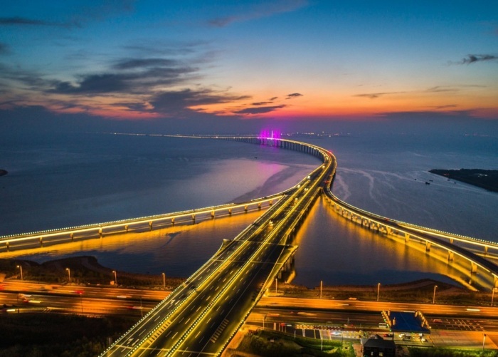Большой мост Даньян-Куньшань занимает первое место и с точки зрения инженерных инноваций, и впечатляющего дизайна (Китай). | Фото: smapse.livejournal.com.