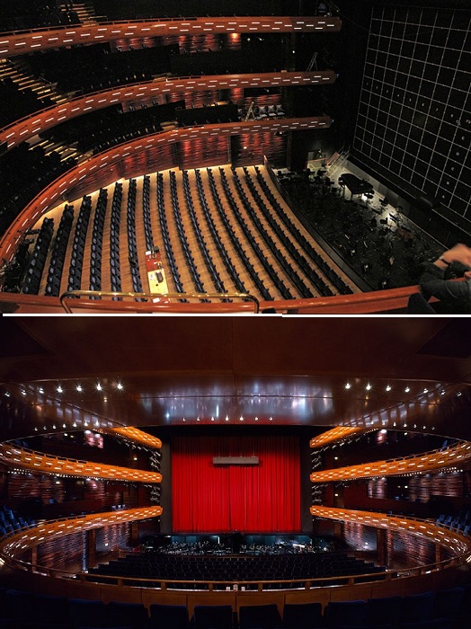 Главная сцена рассчитана на 1,4 - 1,7 тыс. посадочных мест, все зависит от конфигурации сцены и площади оркестровой ямы, которые можно без проблем регулировать (The Royal Danish Opera, Копенгаген). 