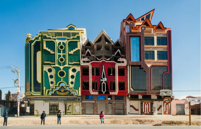 Каждый дом имеет свой неповторимый образ (Эль-Альто, Боливия). | Фото: theguardian.com.