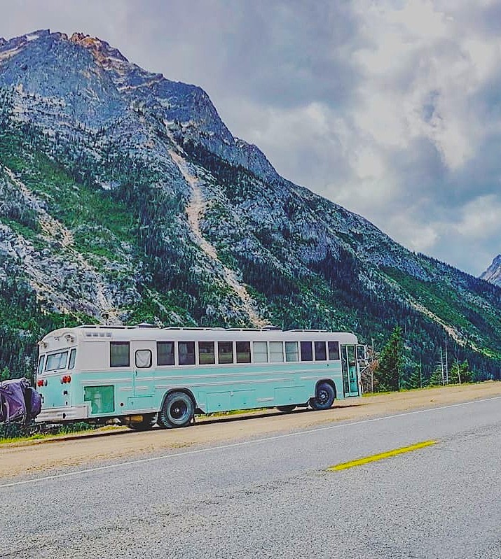 Адам и Рэйчел теперь живут на колесах. Адам и Рэйчел теперь живут на колесах.