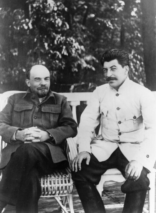 Тоталитарное руководство Сталина сдвинуло с мертвой точки реконструкцию Москвы. | Фото: healingwaterscenter.com.