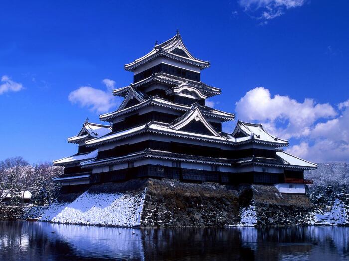 Окруженный японскими Альпами, Замок Мацумото является визитной карточкой Нагано (Япония). | Фото: mykaleidoscope.ru.