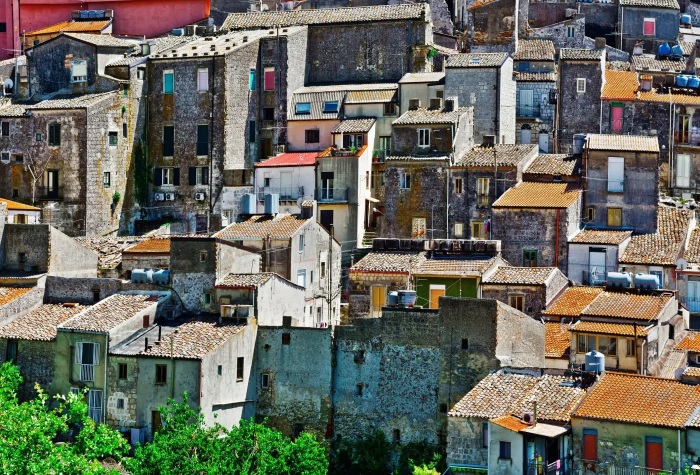 Старинные города Италии под угрозой вымирания. | Фото: bigpicture.ru.