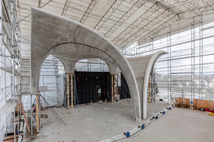 Ультратонкие сегменты крыши изготавливаются на заводе, что ускоряет процесс строительства (HiLo, Швейцария). | Фото: bauen-aktuell.eu.
