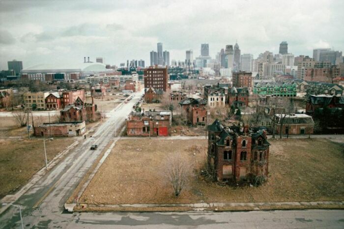 Угнетающее чувство оттого, что цветущий город превращается в руины (Детройт, США). | Фото: dallasnews.com.